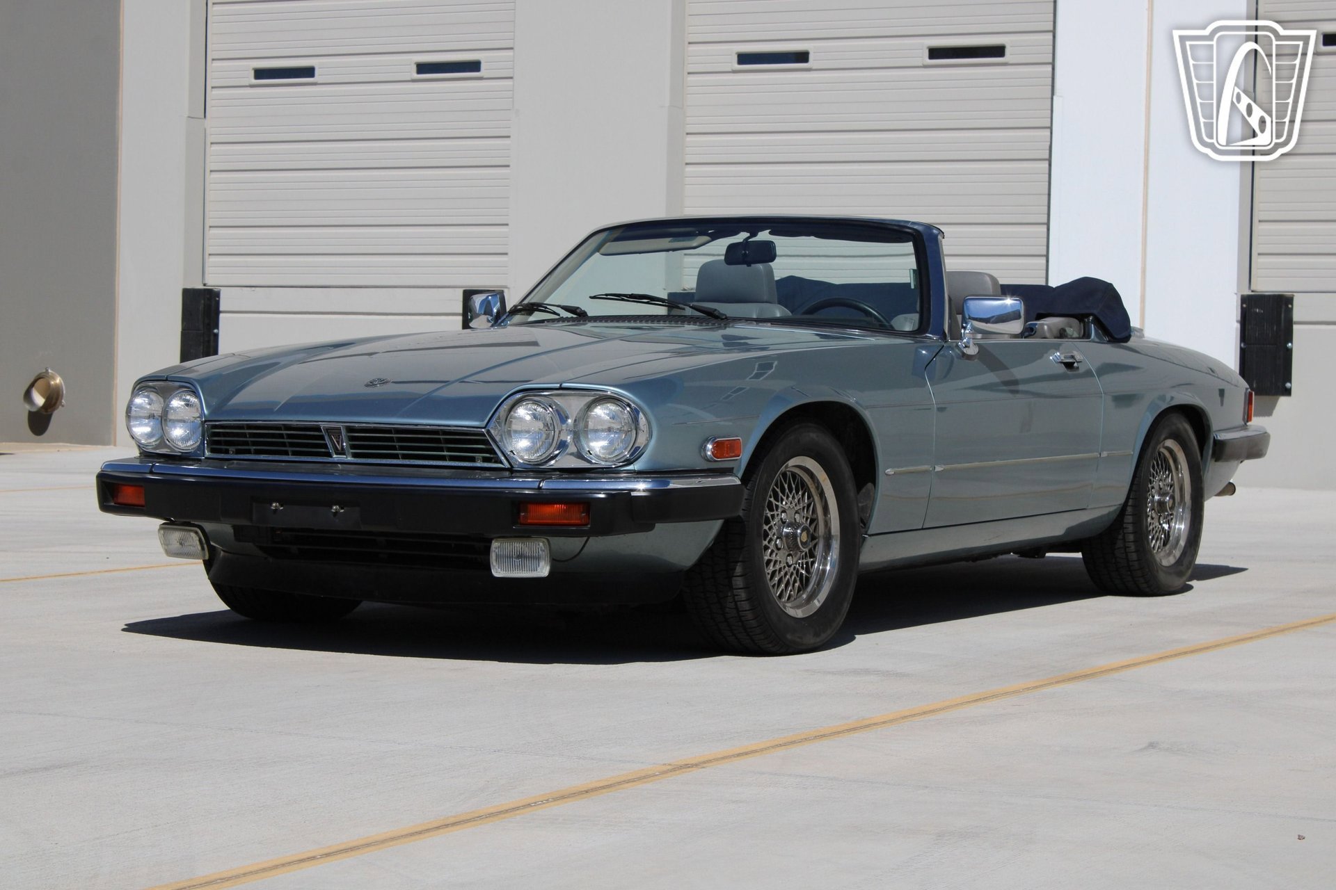 Used 1990 Jaguar XJS V12 Convertible RWD image 2