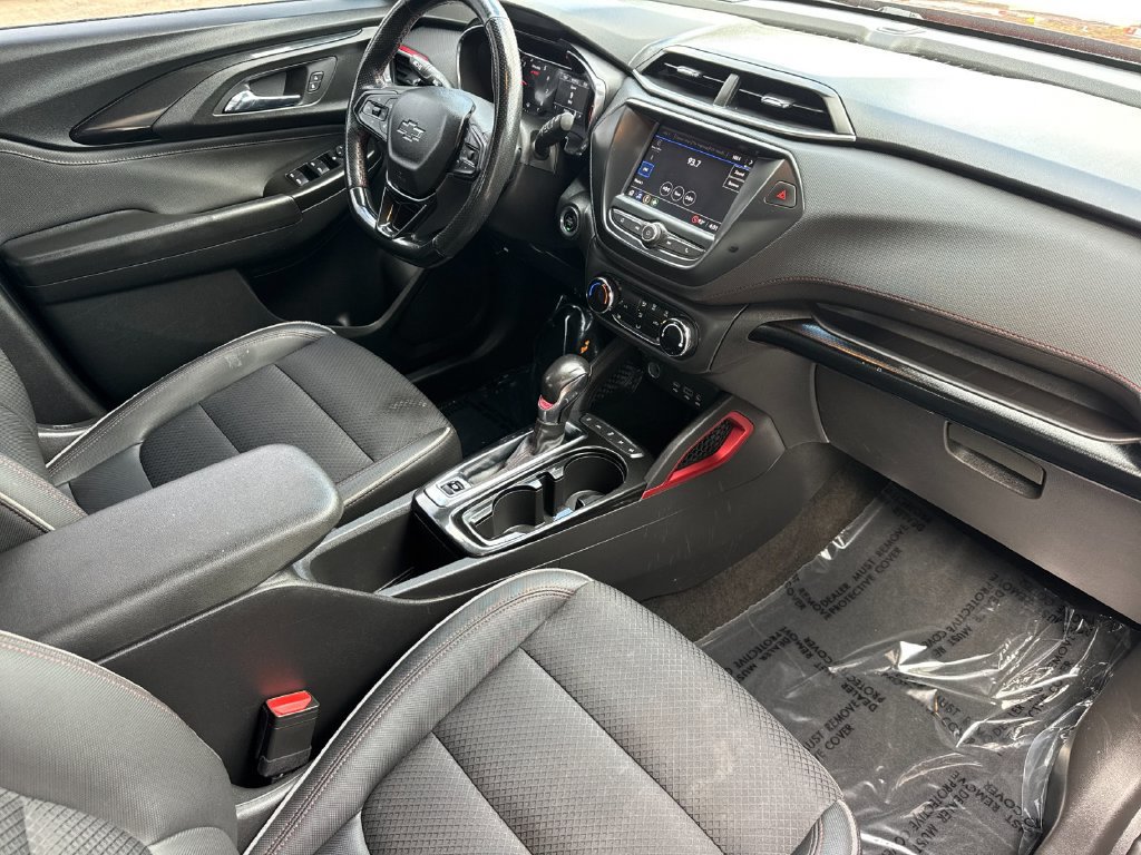 Used 2022 Chevrolet TrailBlazer RS FWD image 15