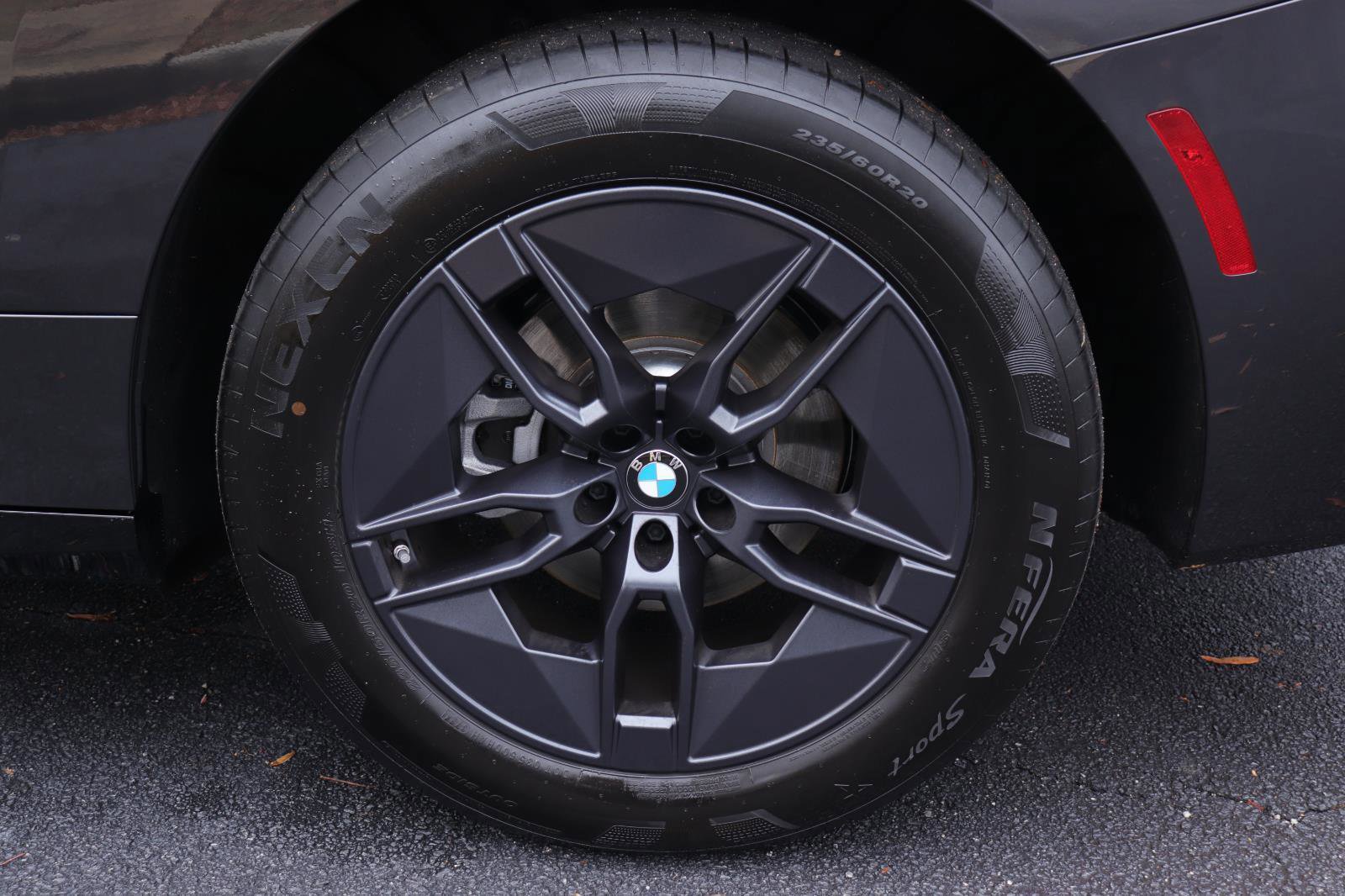 Used 2026 BMW iX xDrive45 image 40