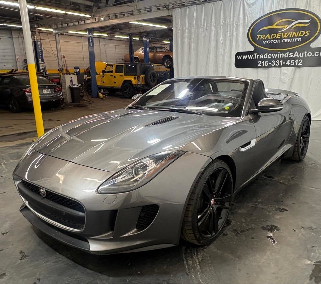 Used 2017 Jaguar F-TYPE Convertible image 3