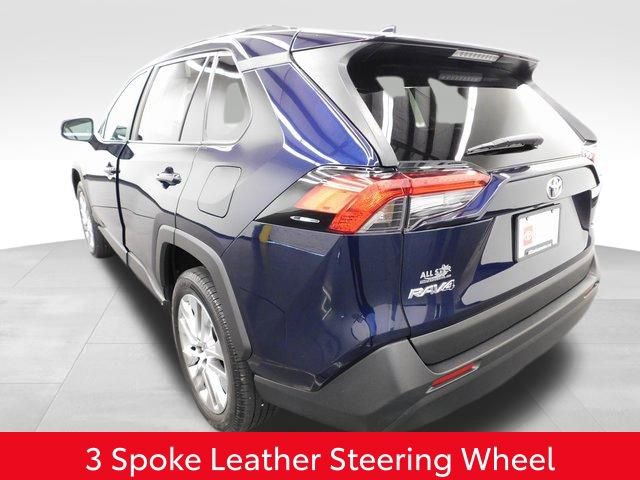 Used 2023 Toyota RAV4 XLE Premium image 9