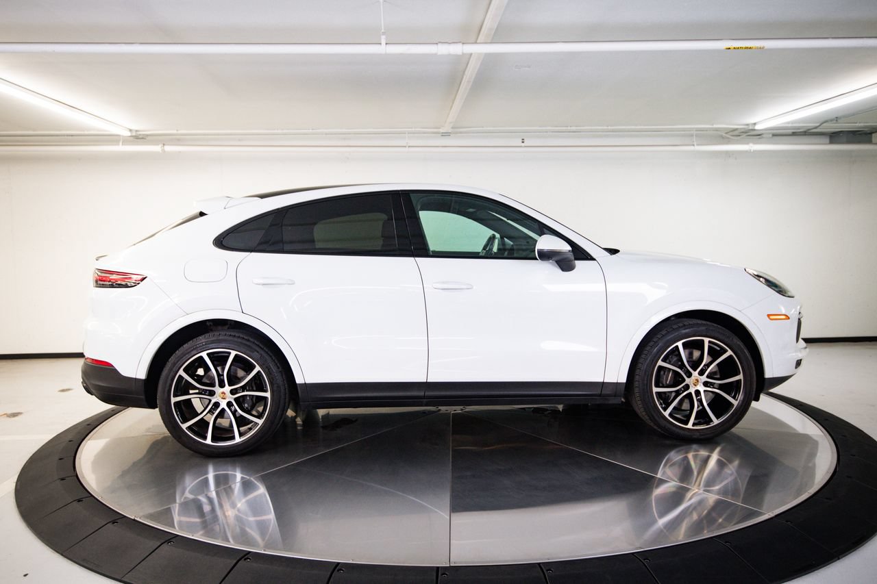 Certified 2023 Porsche Cayenne Platinum Edition AWD/4WD image 8