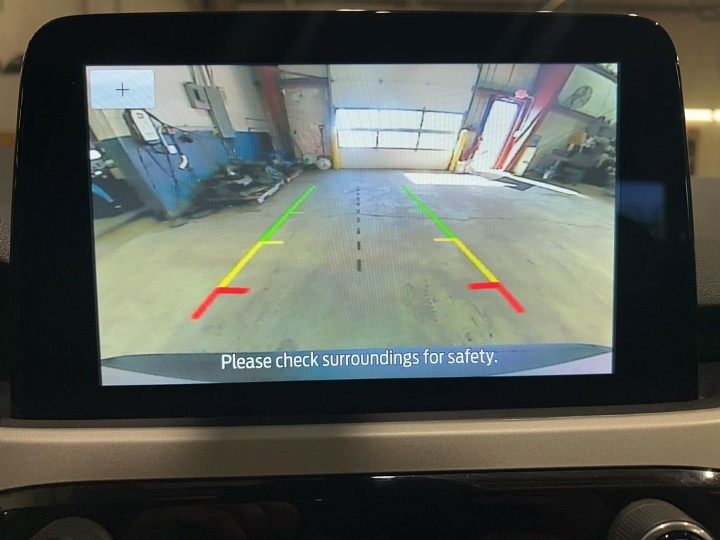 Used 2021 Ford Escape SE w/ Cold Weather Package image 23