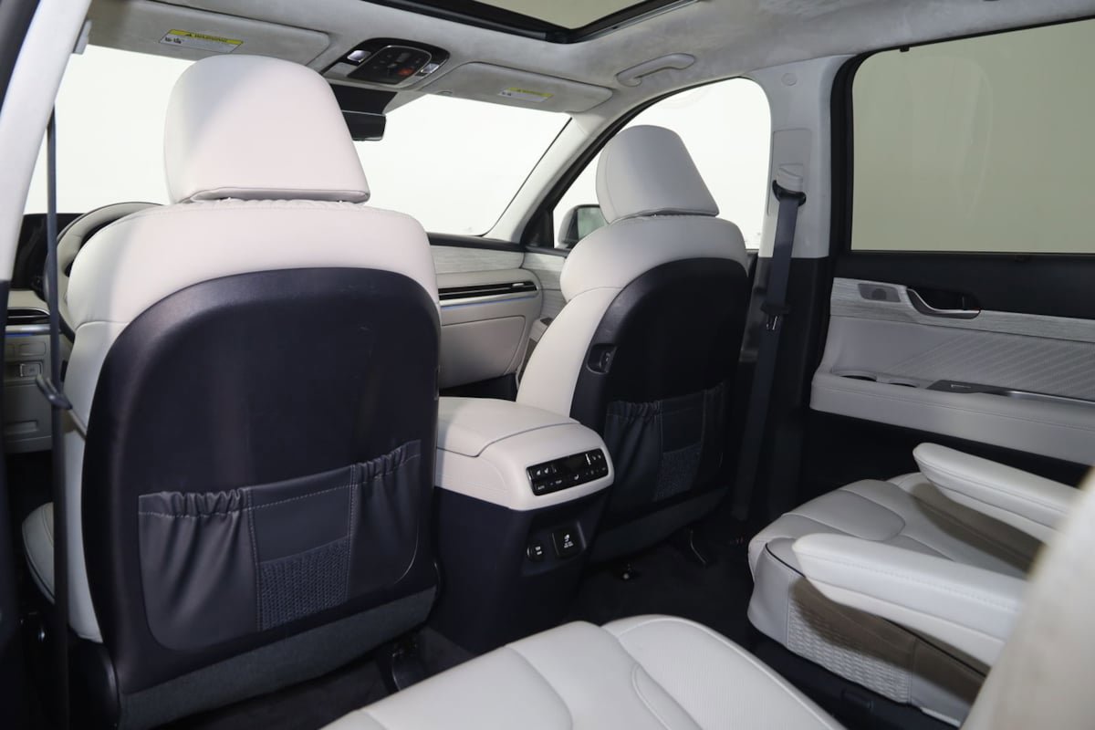 Used 2024 Hyundai Palisade Calligraphy FWD image 59
