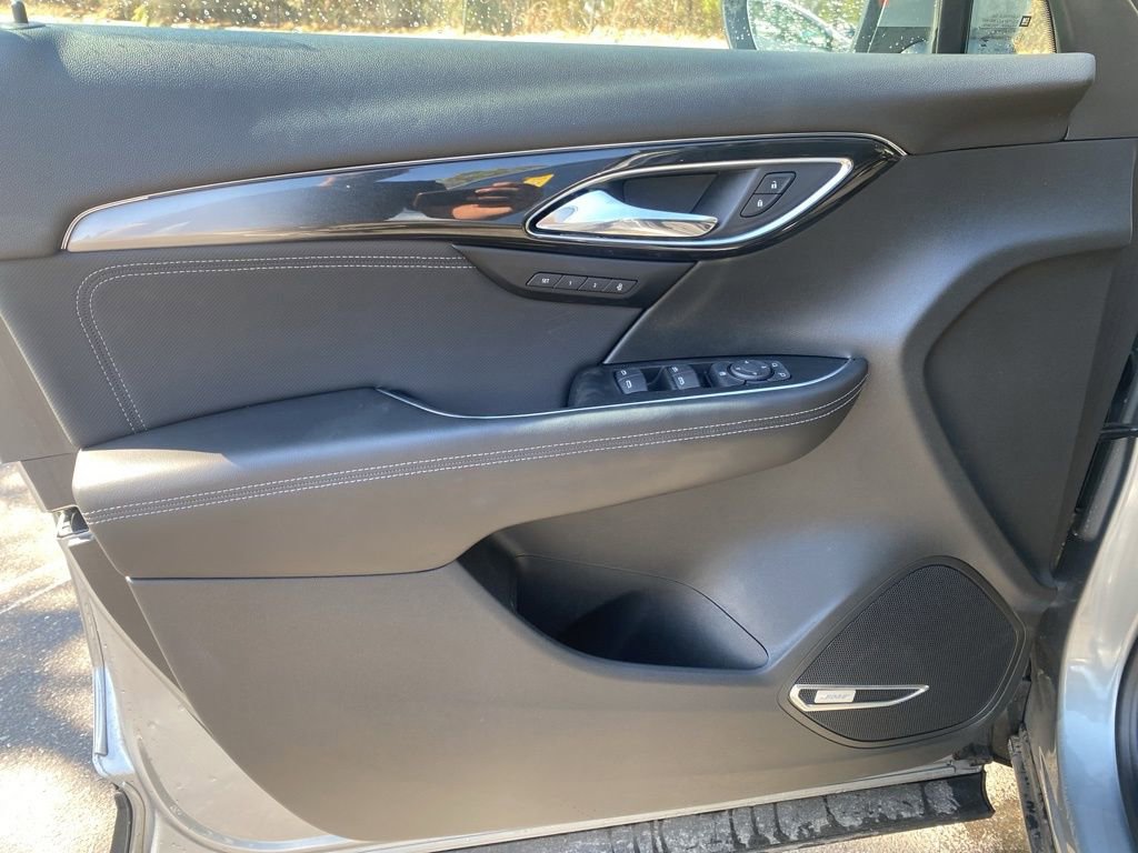 Used 2025 Buick Envision Preferred image 10