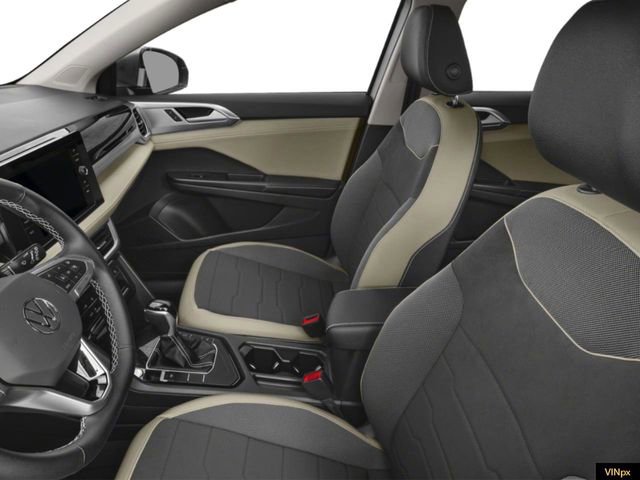 New 2025 Volkswagen Taos SE w/ Panoramic Sunroof Package image 7