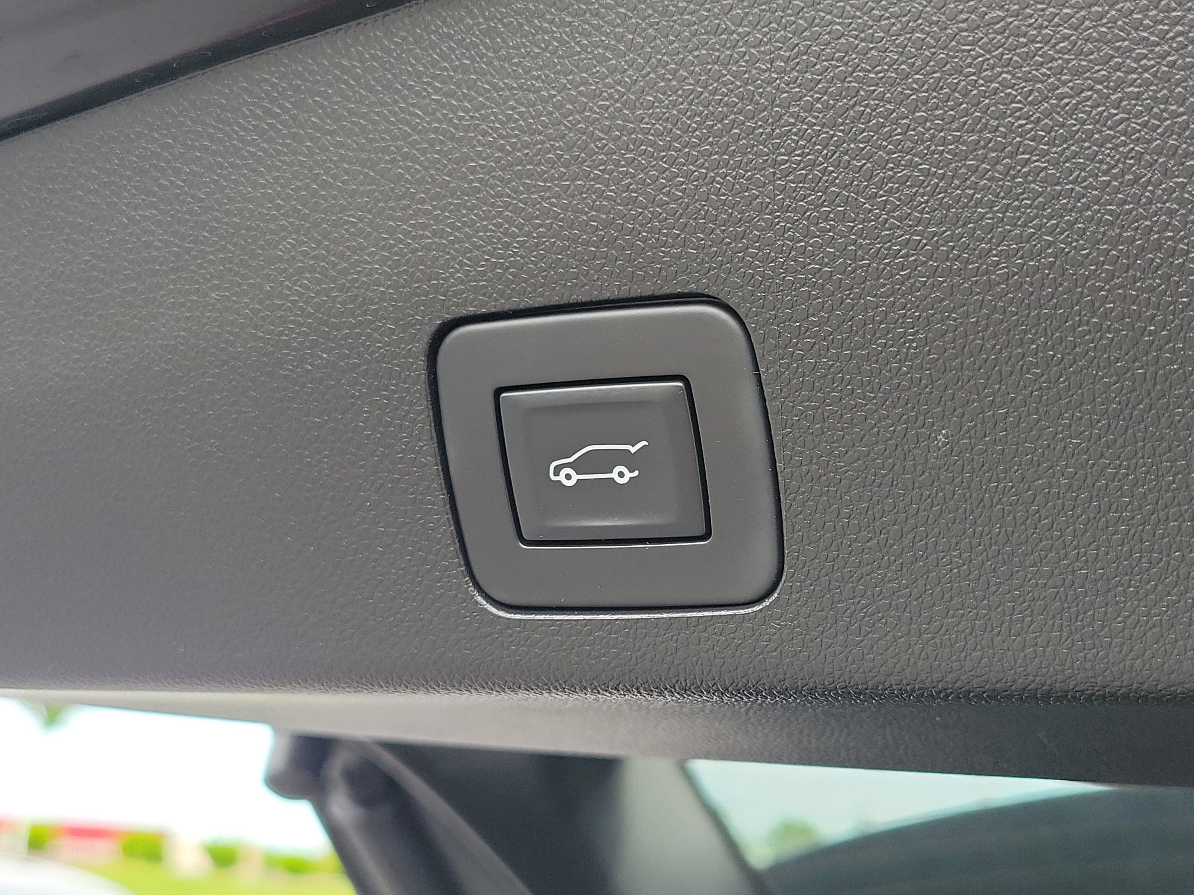 Used 2020 Buick Encore GX Select w/ Advanced Technology Package FWD image 8