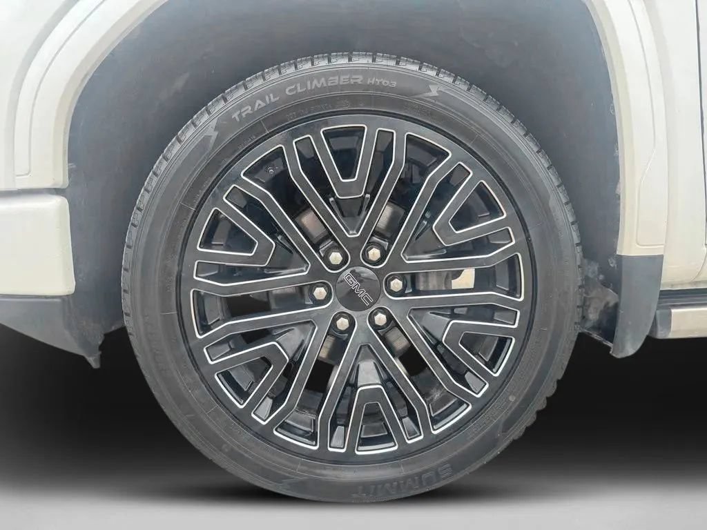 Used 2022 GMC Sierra 1500 Denali Ultimate AWD/4WD image 37