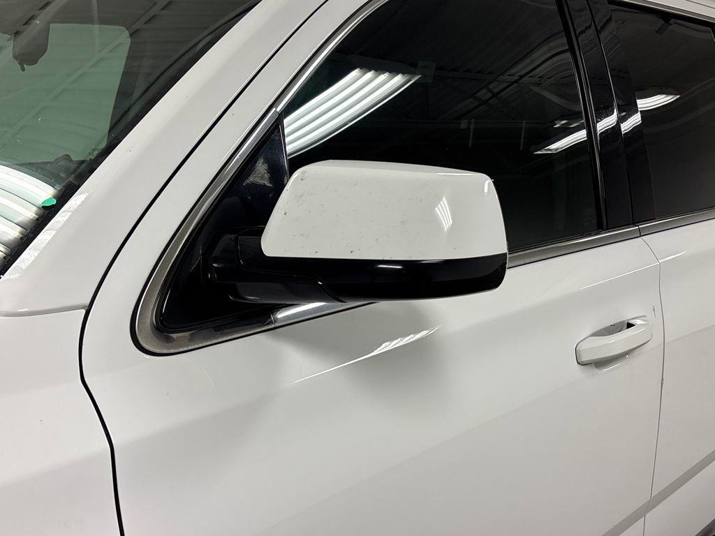 Used 2019 Chevrolet Tahoe LS w/ Enhanced Driver Alert Package RWD image 9