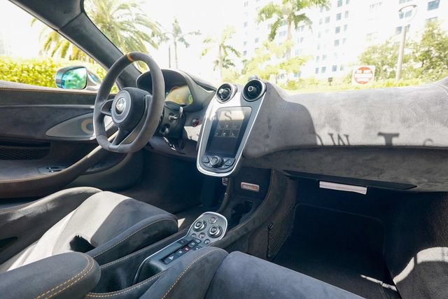 Used 2019 McLaren 600LT RWD image 93