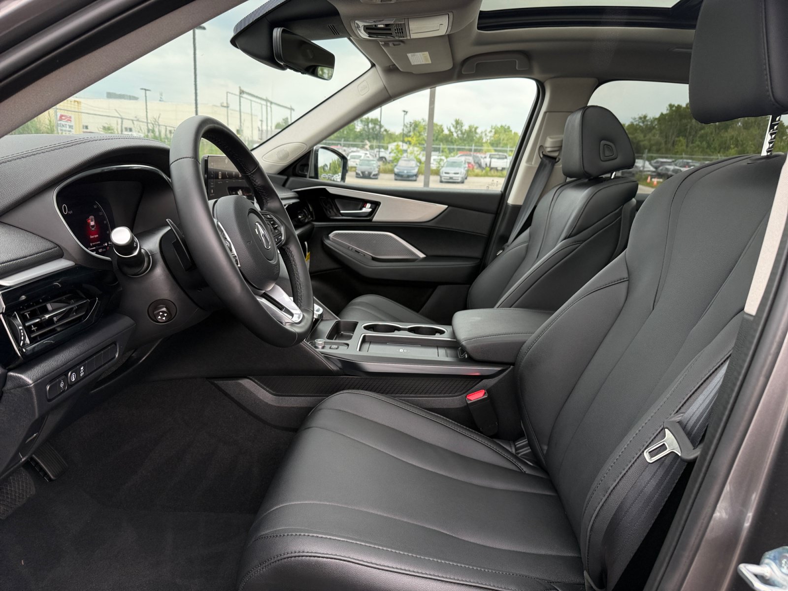 Used 2026 Acura MDX SH-AWD image 5