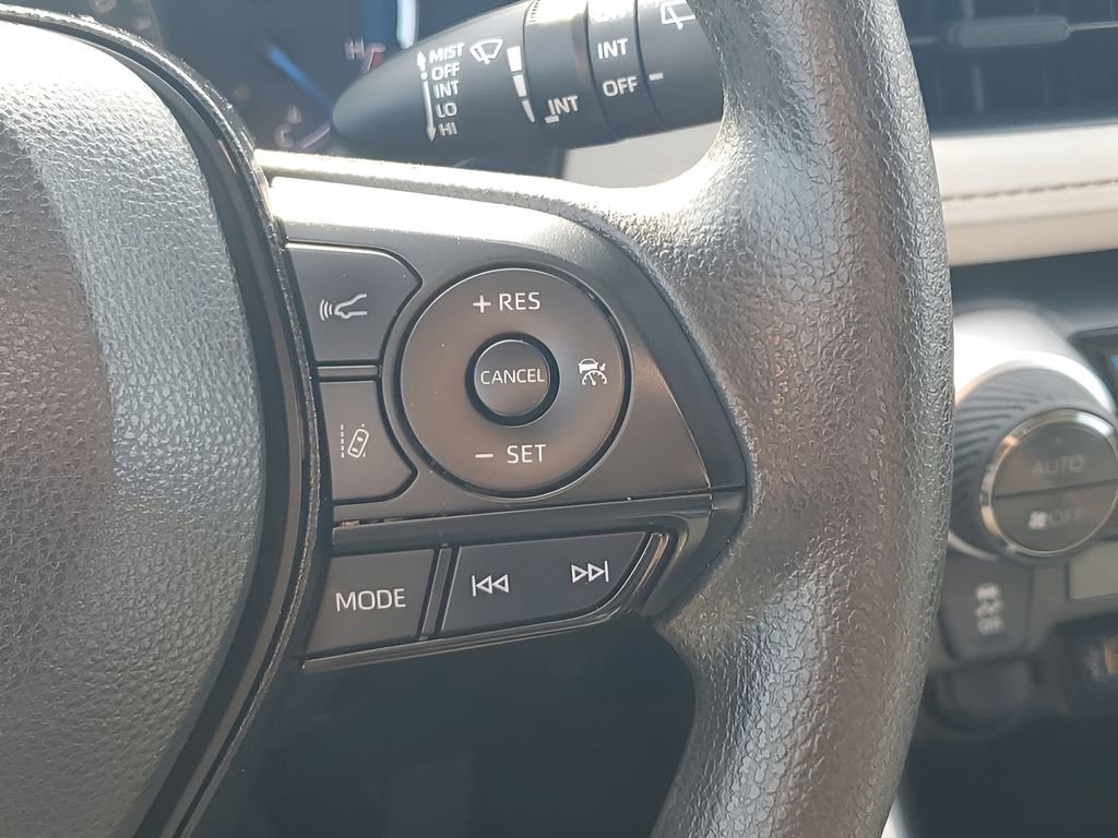 Certified 2024 Toyota RAV4 XLE image 34