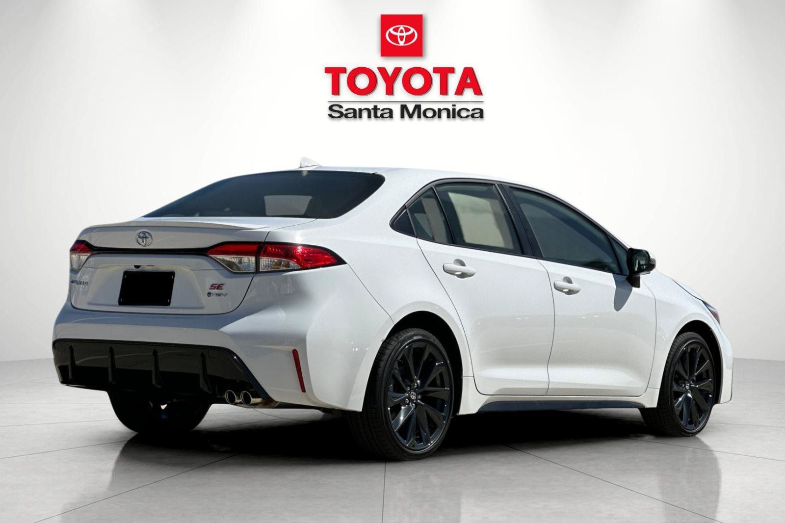 New 2027 Toyota Corolla SE FWD image 3