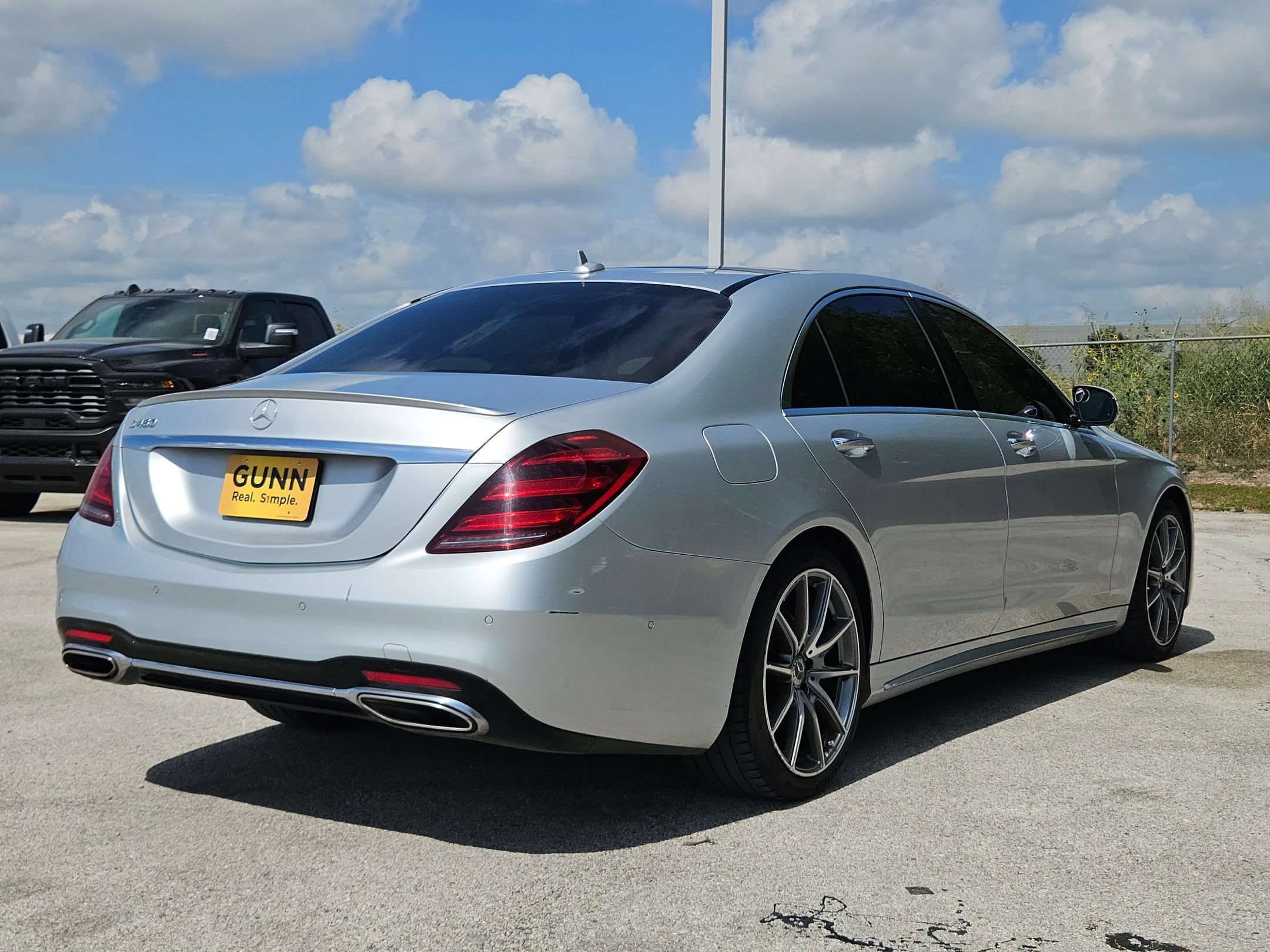 Used 2019 Mercedes-Benz S 450 Sedan image 3