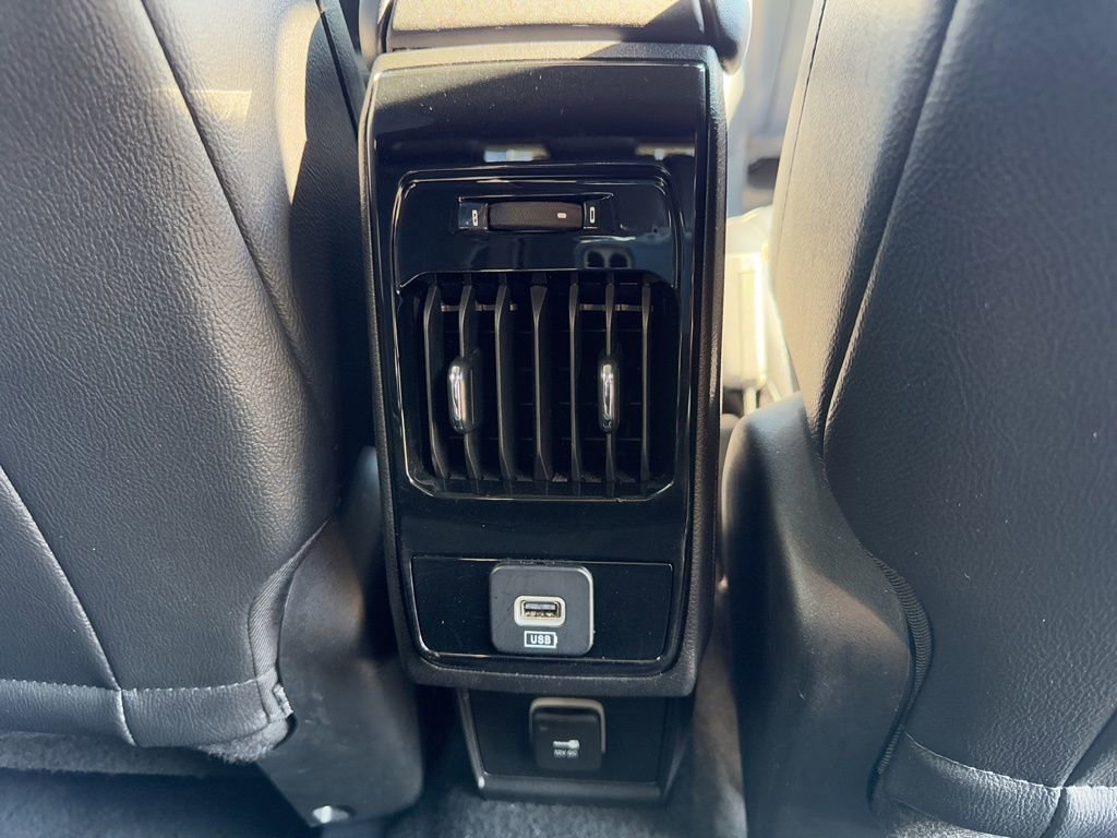 Used 2024 Jeep Compass Limited AWD/4WD image 38