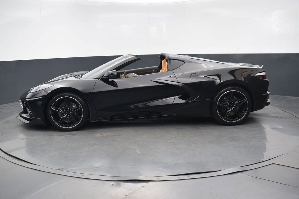 Used 2021 Chevrolet Corvette Stingray Preferred Cpe w/ Battery Protection Package RWD image 2