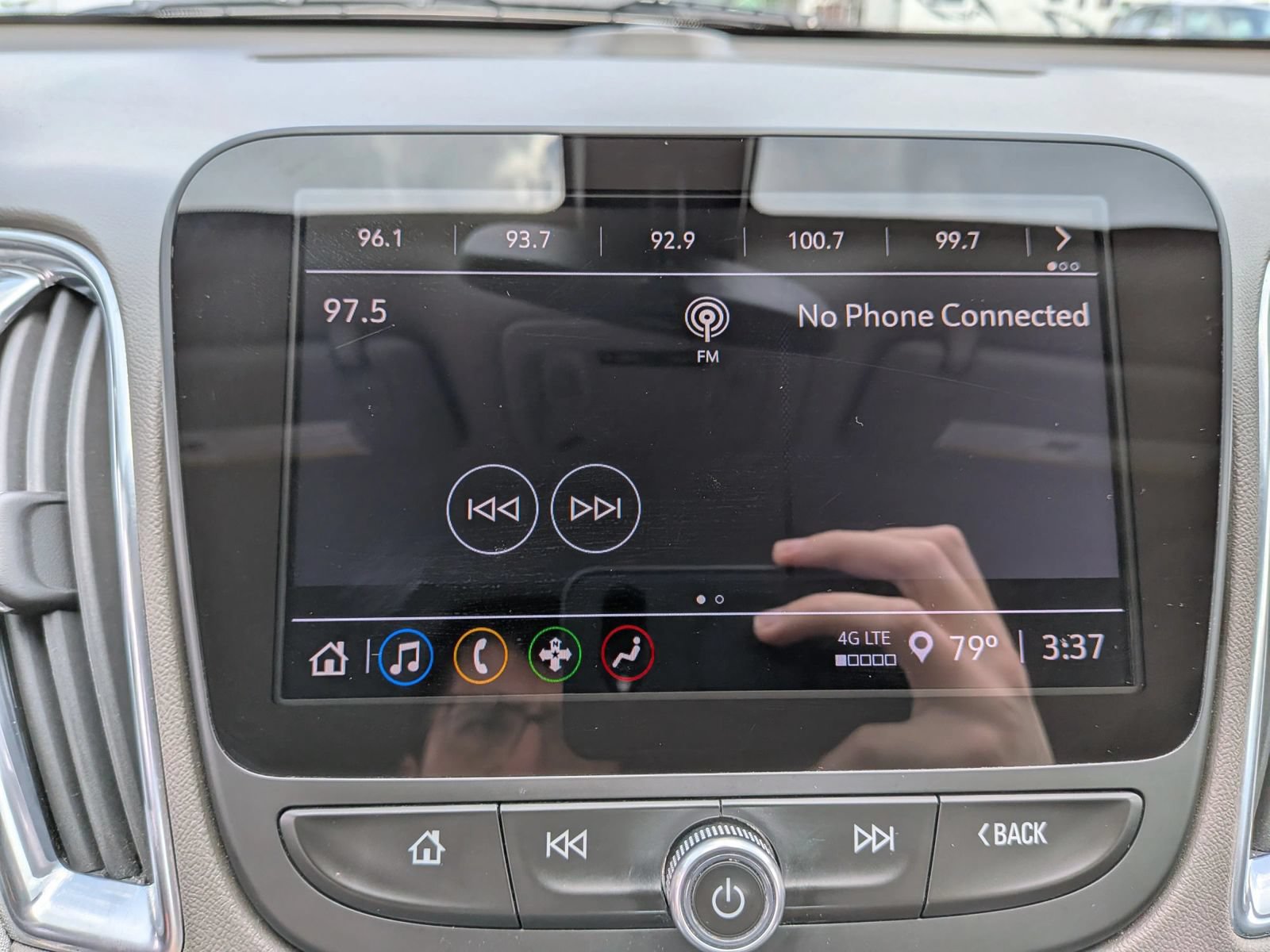Used 2021 Chevrolet Malibu LT FWD image 47