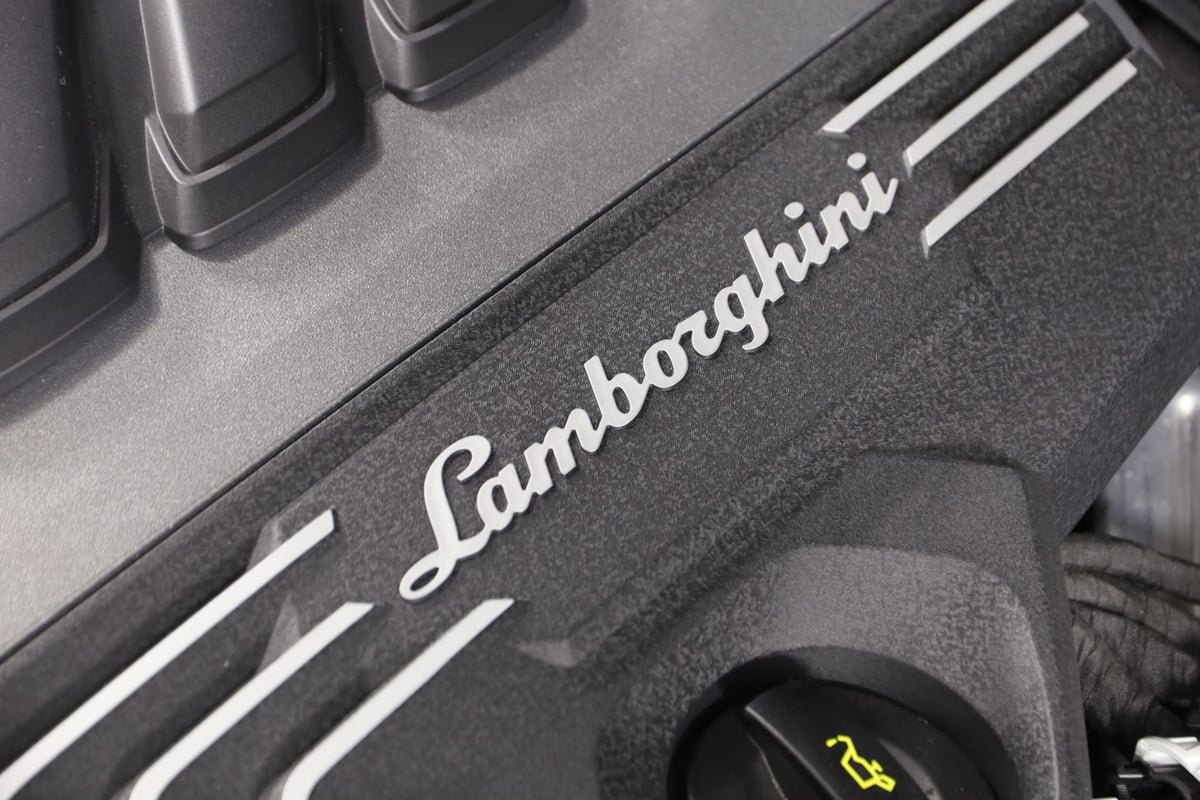 Used 2024 Lamborghini Urus Performante image 37