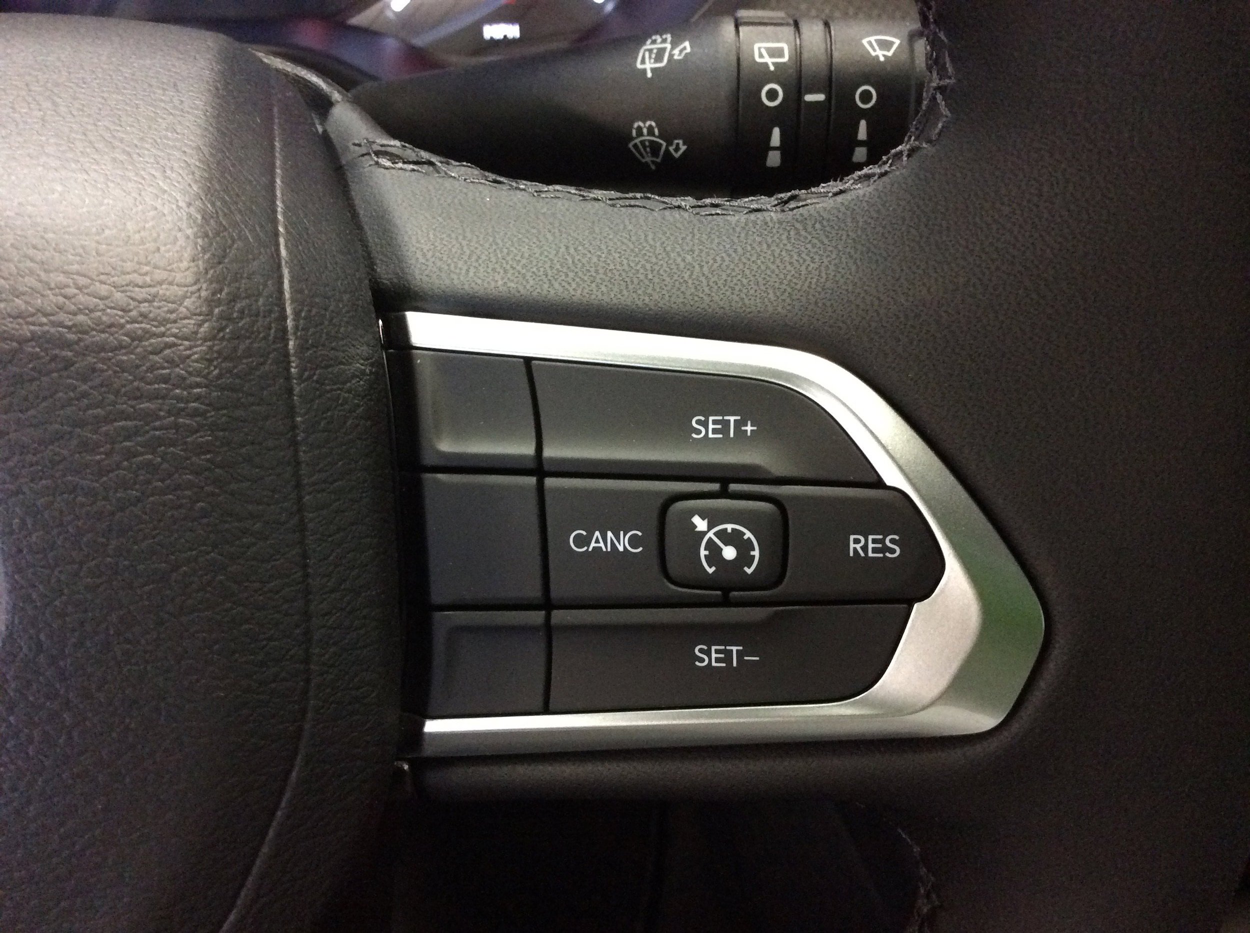 New 2026 Jeep Compass Latitude AWD/4WD image 19