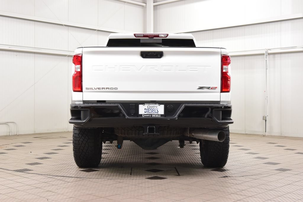 Used 2024 Chevrolet Silverado 2500 ZR2 w/ Technology Package AWD/4WD image 6