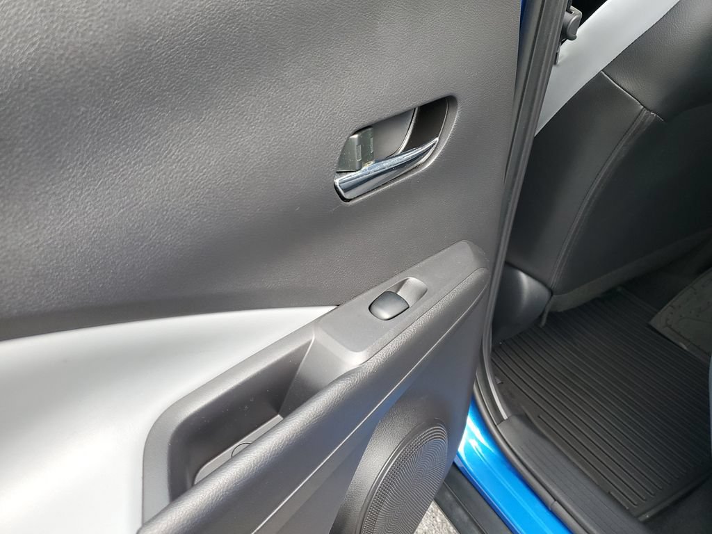 Certified 2023 Nissan Kicks SR w/ SR Premium Package FWD image 12