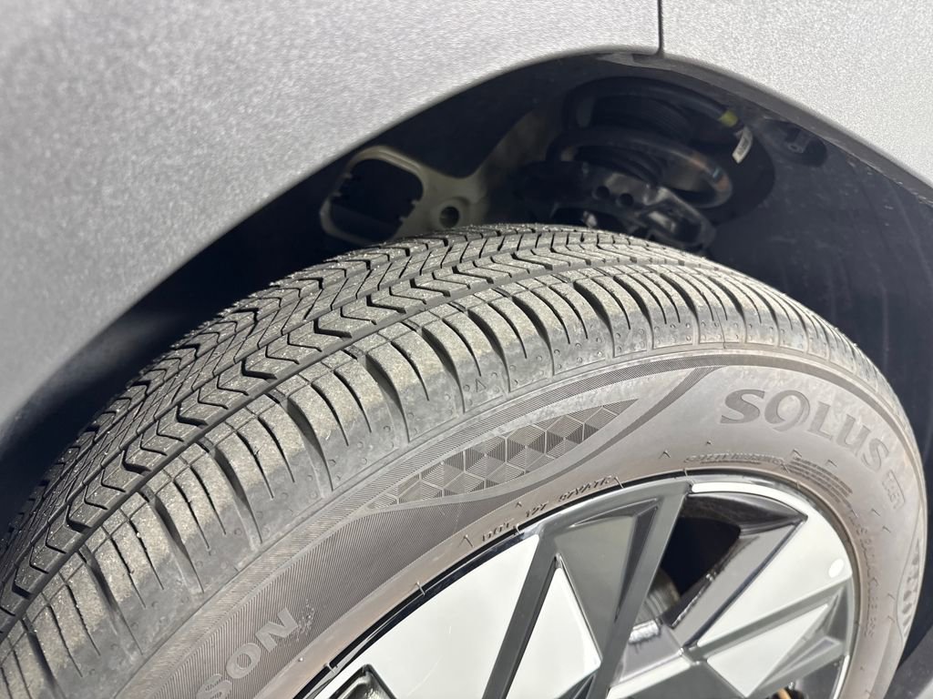 Certified 2025 Hyundai Kona SEL image 27