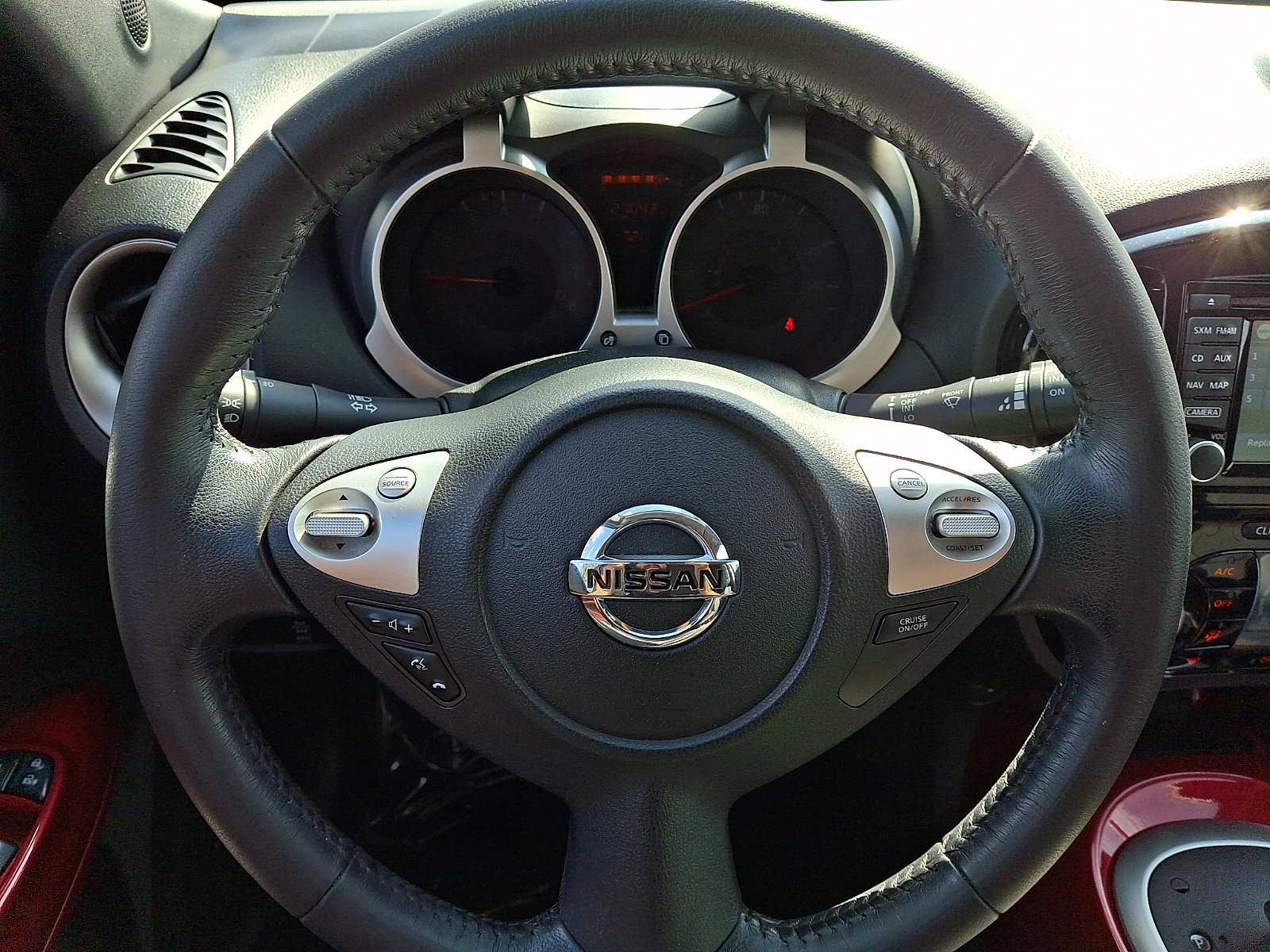 Used 2016 Nissan Juke SL AWD/4WD image 20