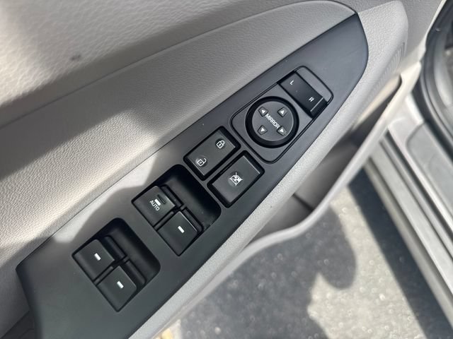 Used 2020 Hyundai Tucson SEL w/ Winter Weather Package AWD/4WD image 22