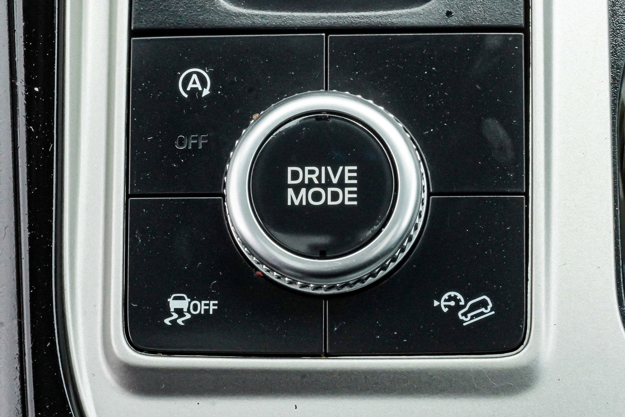 Used 2024 Ford Explorer ST w/ Equipment Group 401A AWD/4WD image 44