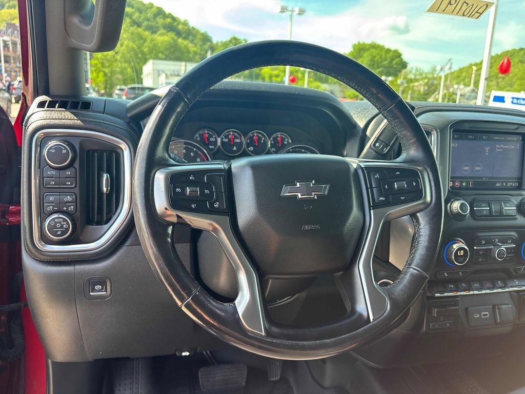 Used 2019 Chevrolet Silverado 1500 RST AWD/4WD image 15