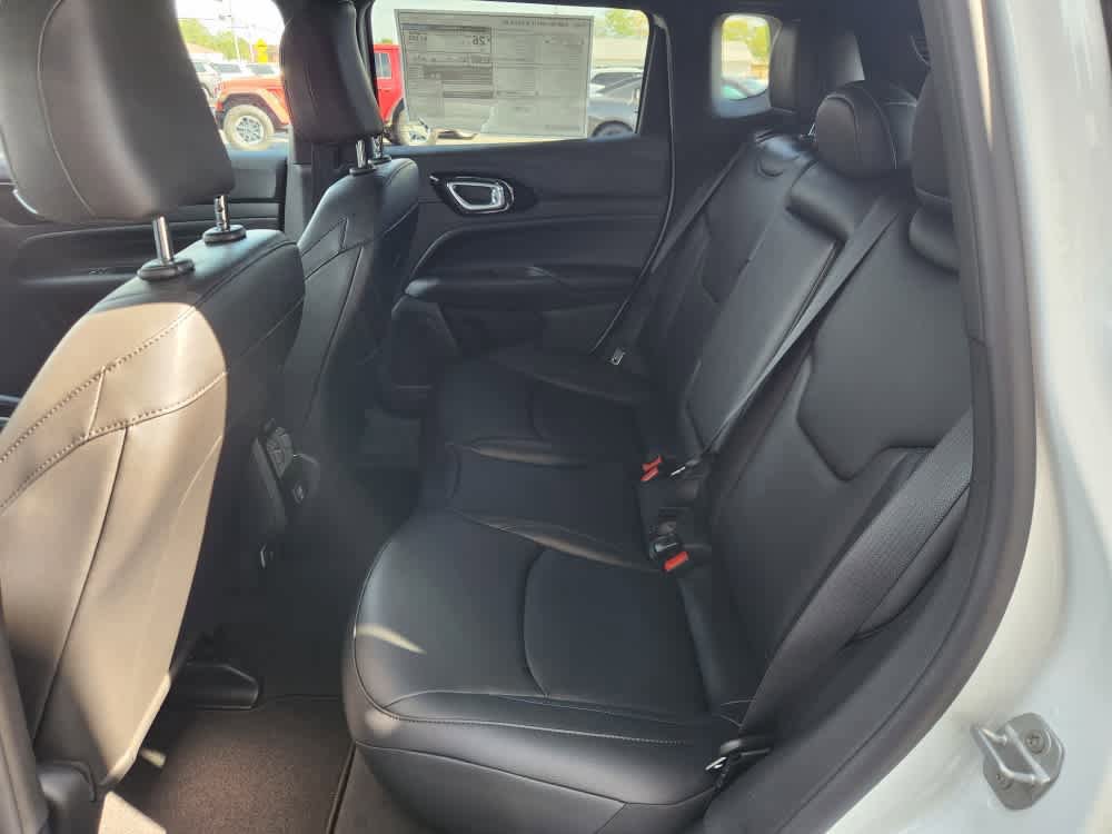 New 2026 Jeep Compass Limited AWD/4WD image 16