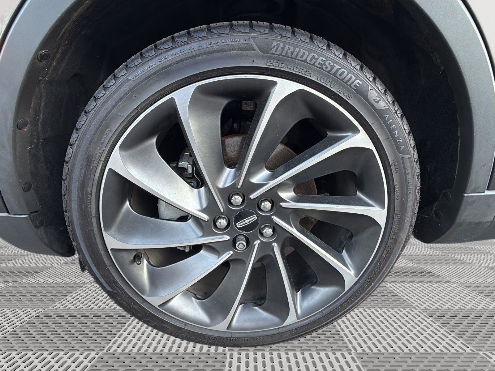 Used 2019 Lincoln Nautilus Reserve w/ Cargo Utility Package image 9