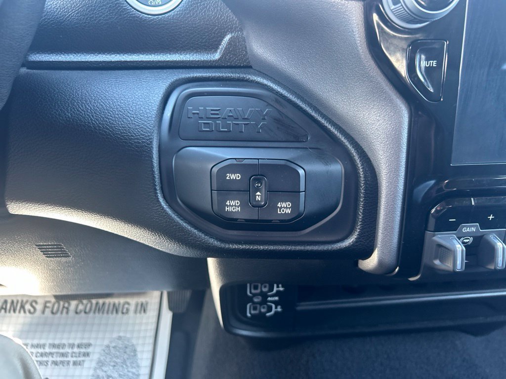 Used 2025 RAM 2500 Big Horn AWD/4WD image 15