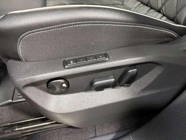 Used 2024 Volkswagen Atlas SEL Premium R-Line image 26