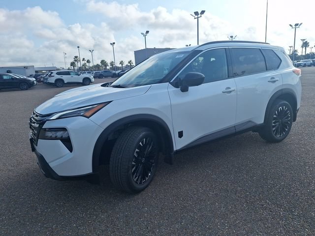 Used 2026 Nissan Rogue Dark Armor AWD/4WD image 3