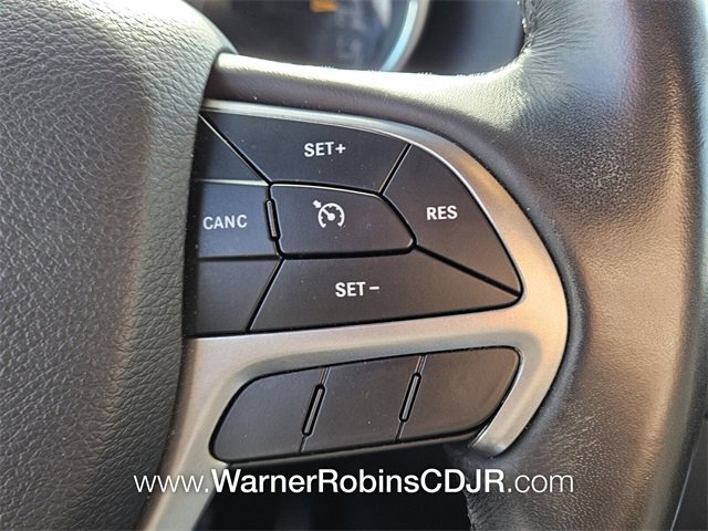 Used 2020 Jeep Grand Cherokee Altitude image 26