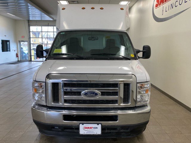 New 2025 Ford E-350 and Econoline 350 Super Duty w/ Power Equipment Group RWD image 3
