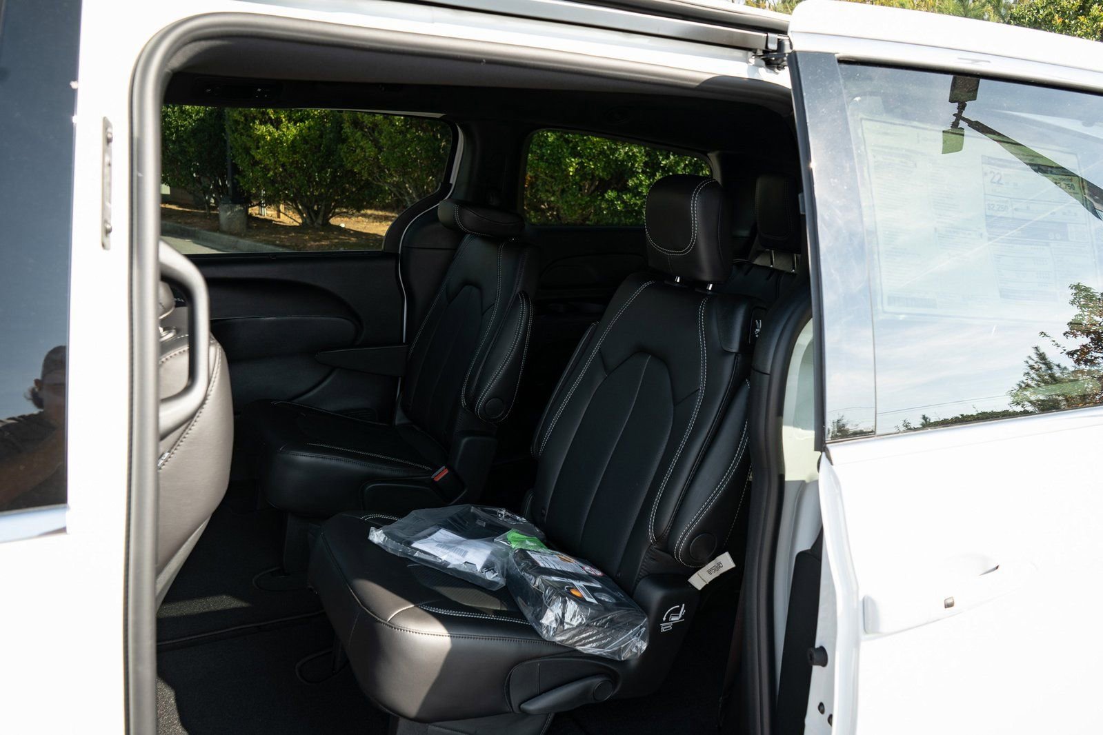 New 2026 Chrysler Voyager LX image 18