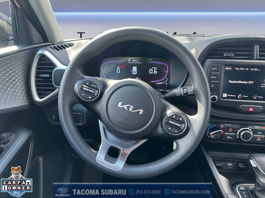 Used 2025 Kia Soul LX w/ LX Technology Package FWD image 13