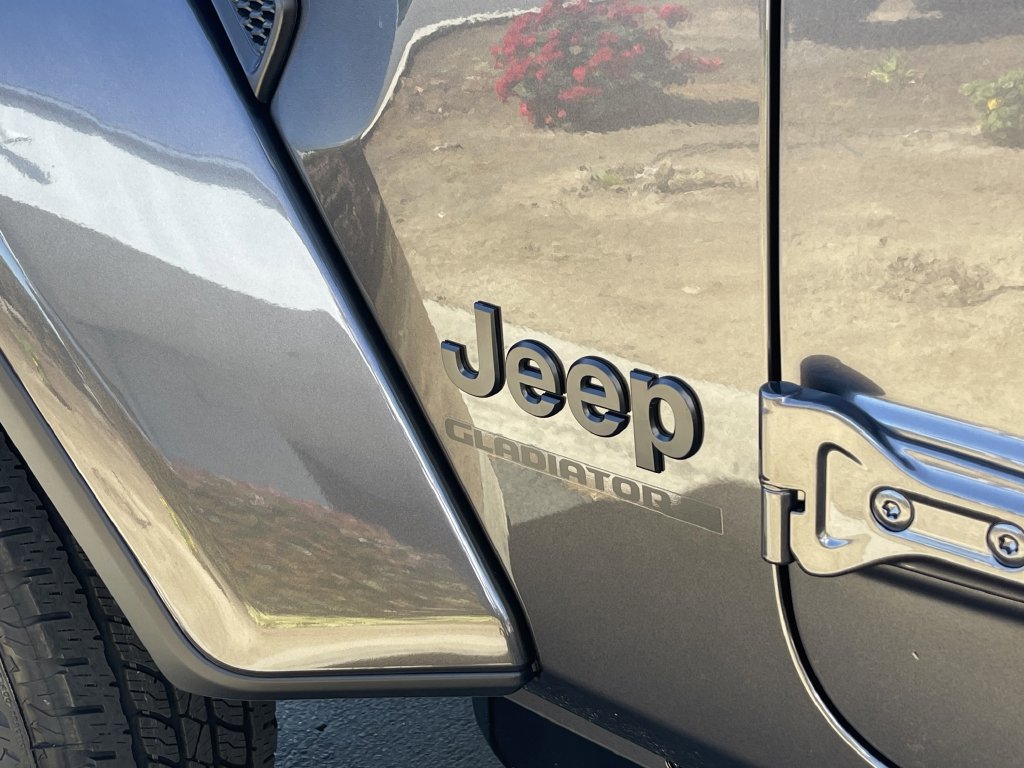 New 2026 Jeep Gladiator Sport AWD/4WD image 15
