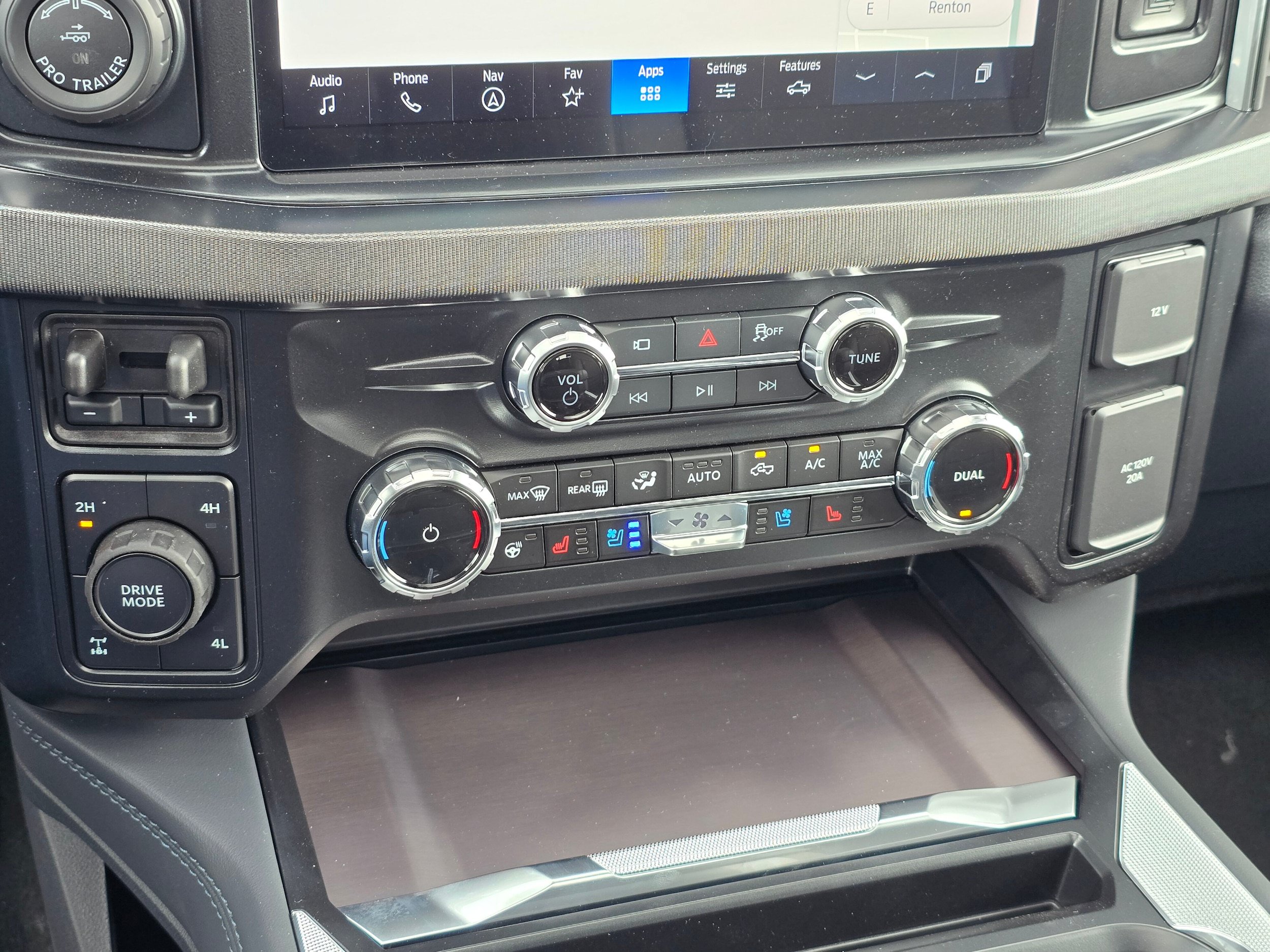 New 2026 Ford F350 Platinum AWD/4WD image 17