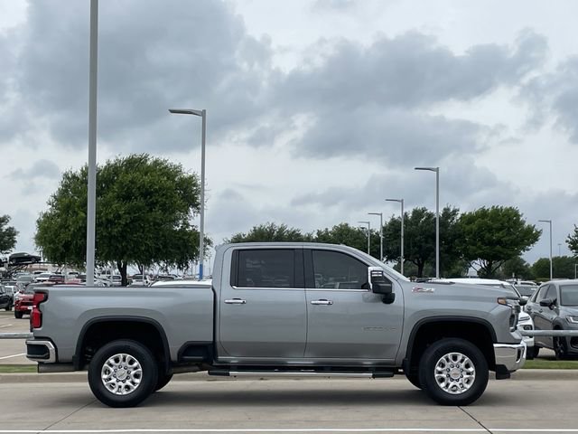 Used 2025 Chevrolet Silverado 2500 LTZ w/ LTZ Convenience Package image 3