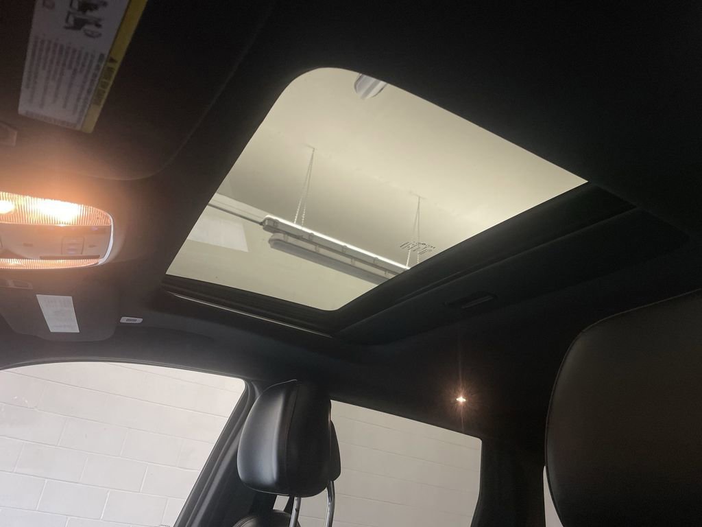 Used 2020 Jeep Grand Cherokee Altitude image 12