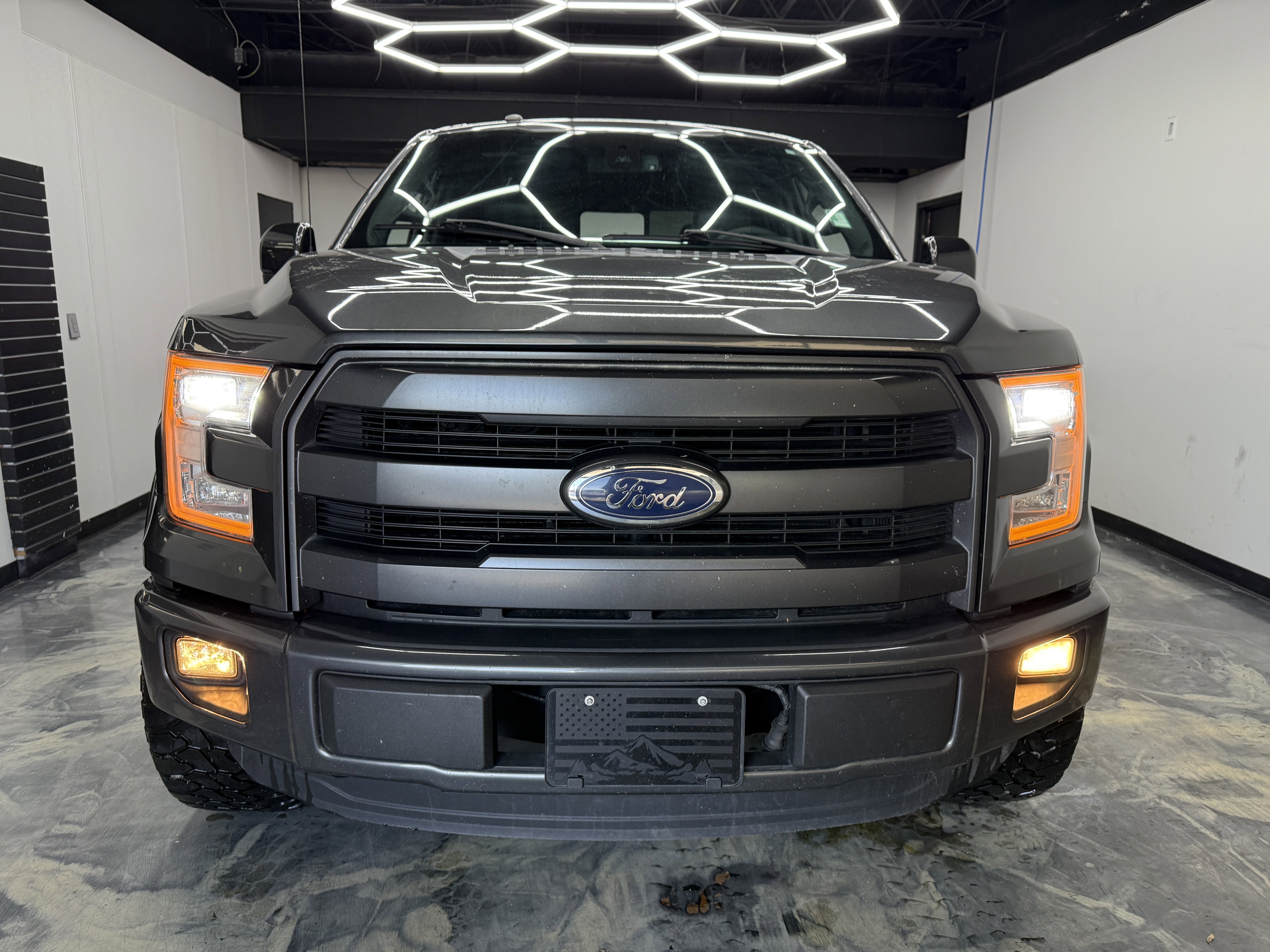 Used 2016 Ford F150 Lariat w/ Equipment Group 502A Luxury image 7