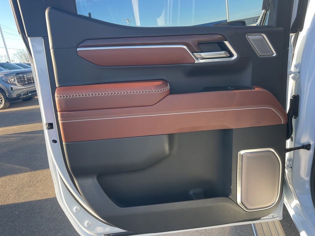 New 2026 GMC Sierra 1500 Denali Ultimate w/ LPO, Black Badging Package image 13