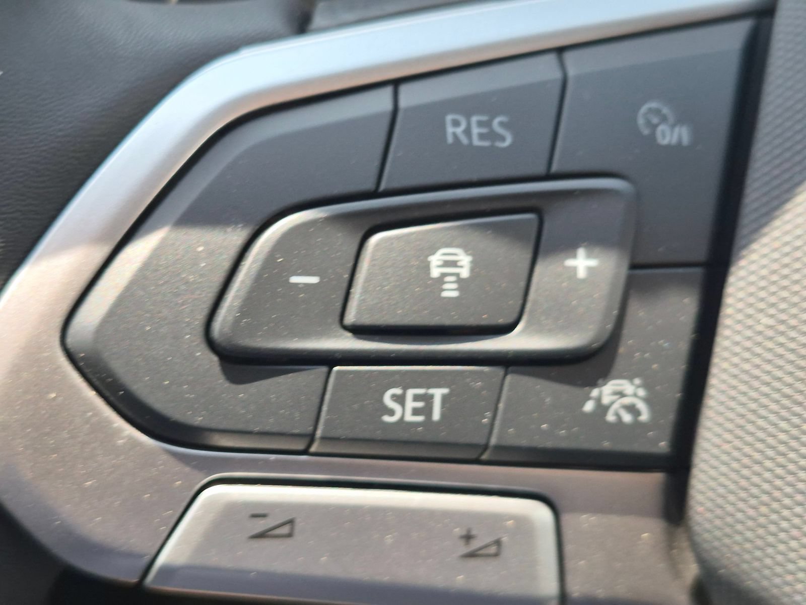 New 2026 Volkswagen Atlas Peak Edition AWD/4WD image 16