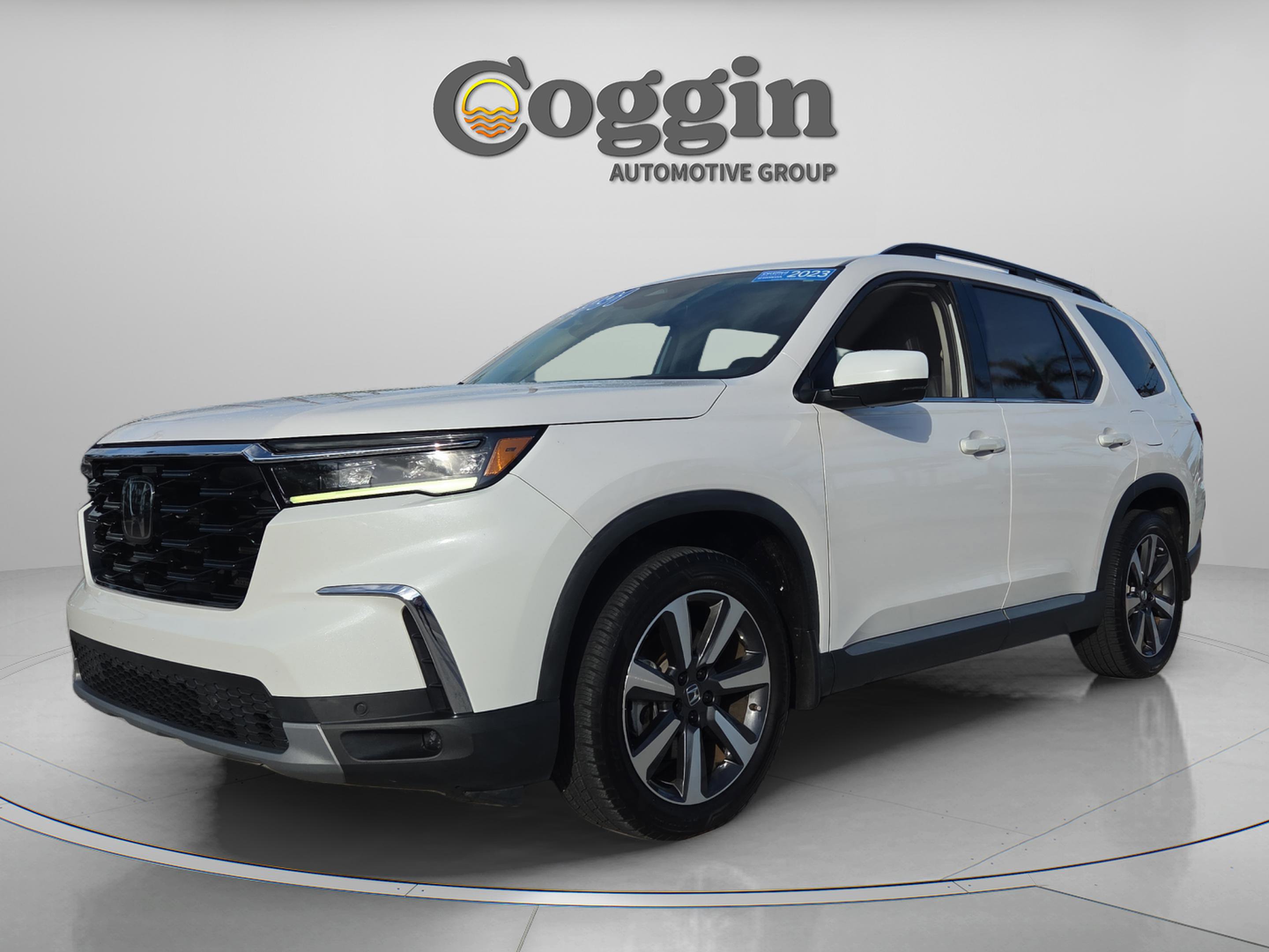 Used 2023 Honda Pilot Touring image 1
