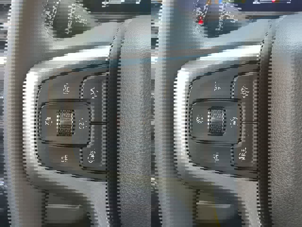 Used 2023 Chevrolet Suburban Z71 w/ Luxury Package image 21