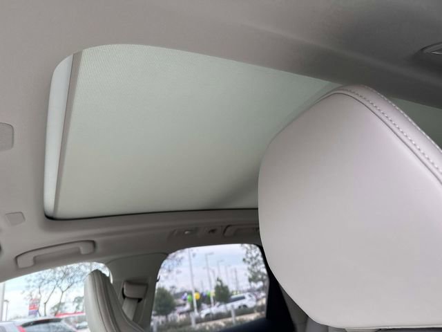 New 2026 Volvo XC60 B5 Ultra w/ Climate Package image 22