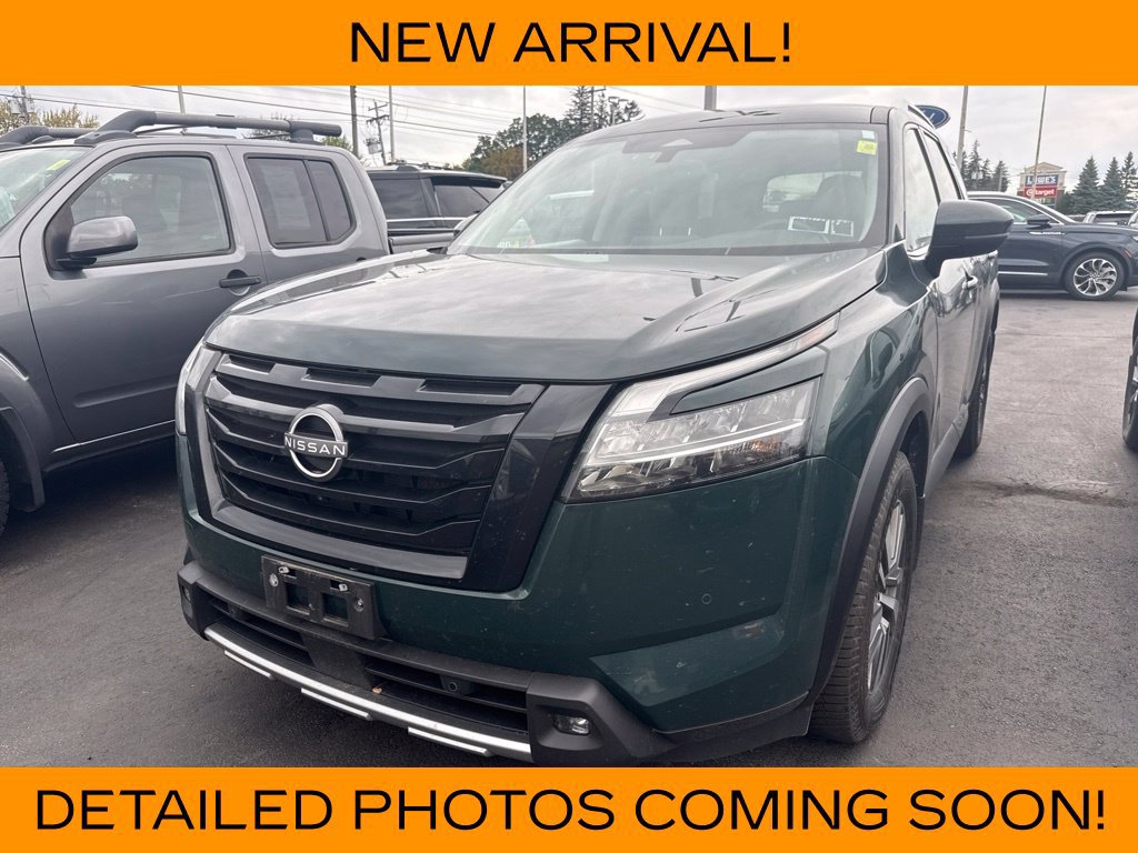 Used 2022 Nissan Pathfinder SL w/ SL Black Package
